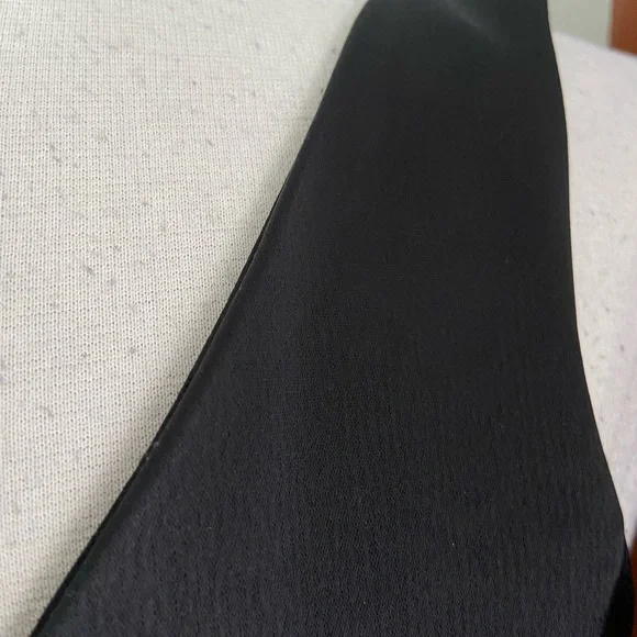 NWT Tahari Black Satin-like Cocktail Dress Size 8 Sleeveless Sheath - Picture 5 of 12